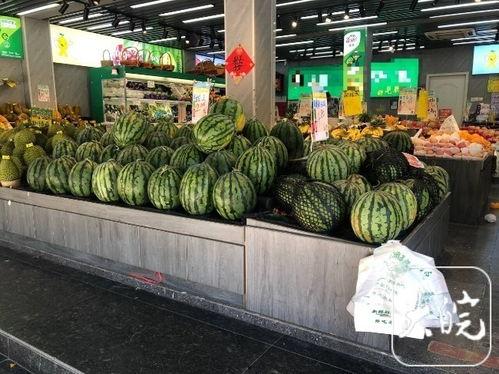 绍兴联合市场吃瓜,热闹非凡的吃瓜现场，一探究竟