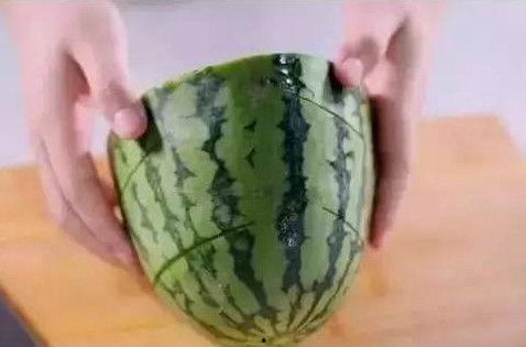 超级甜吃瓜视频,揭秘娱乐圈甜蜜瞬间，带你领略明星甜蜜日常