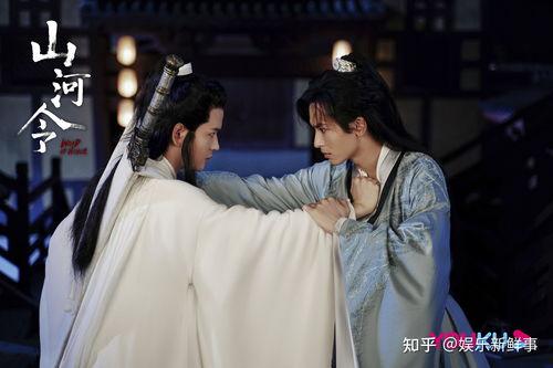 白衣拂雪吃瓜,揭秘娱乐圈吃瓜背后的真相