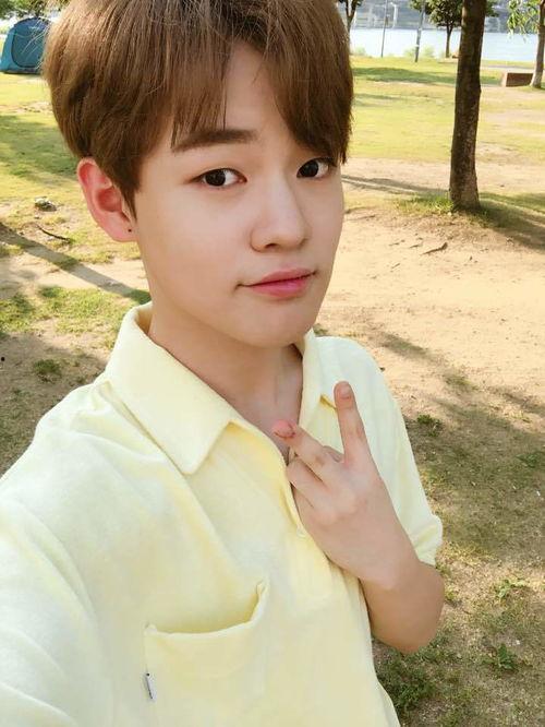 钟辰乐吃瓜,揭秘娱乐圈背后的那些事儿