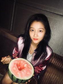 最新吃瓜美颜图片,捕捉网红美食新风尚