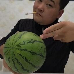 野哥吃瓜视频,揭秘娱乐圈幕后真相，带你领略明星们的真实生活