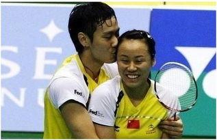 女队集体吃瓜,一场甜蜜的误会